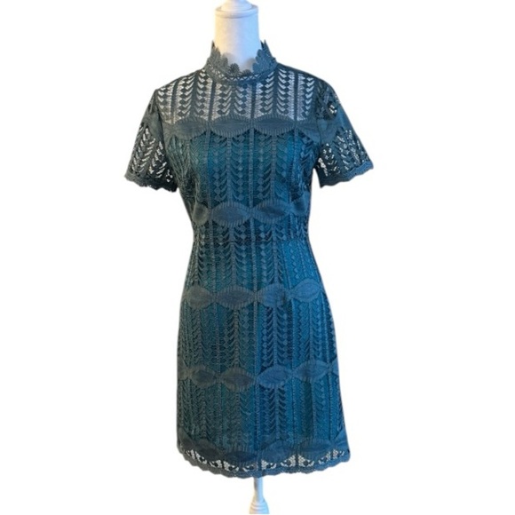 NSR Women’s High Neck Short Sleeve Embroidered Blue Dress Size Small - Picture 1 of 7